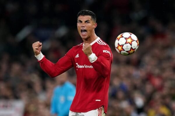 C. Ronaldo wants to leave Man Utd: Don't let the pain last longer! 1